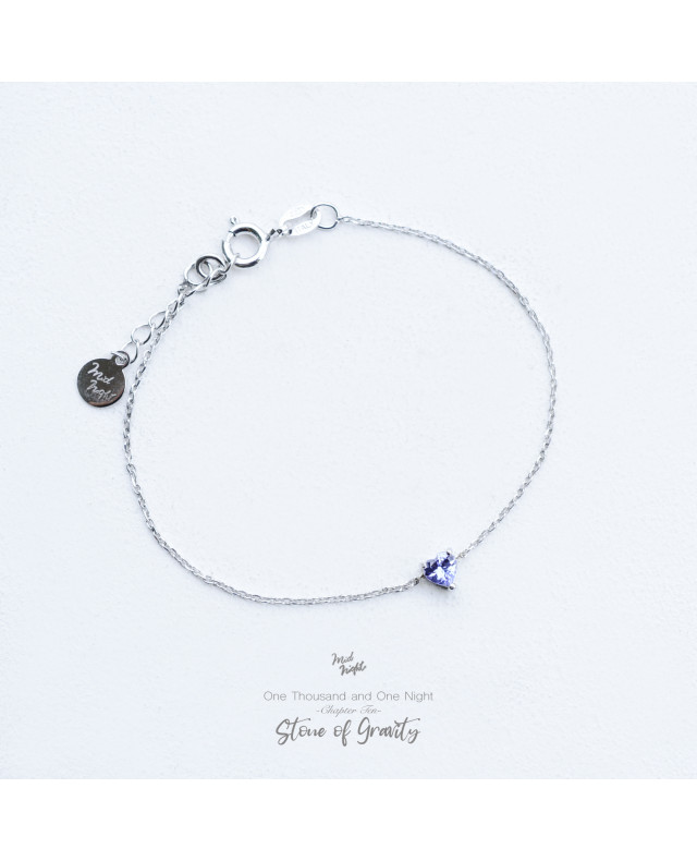Chapter Ten-Stone of Gravity Mini Heart Bracelet