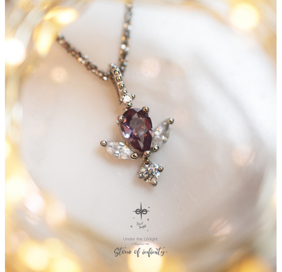 Chapter ∞-∞ Antique Droplet Necklace