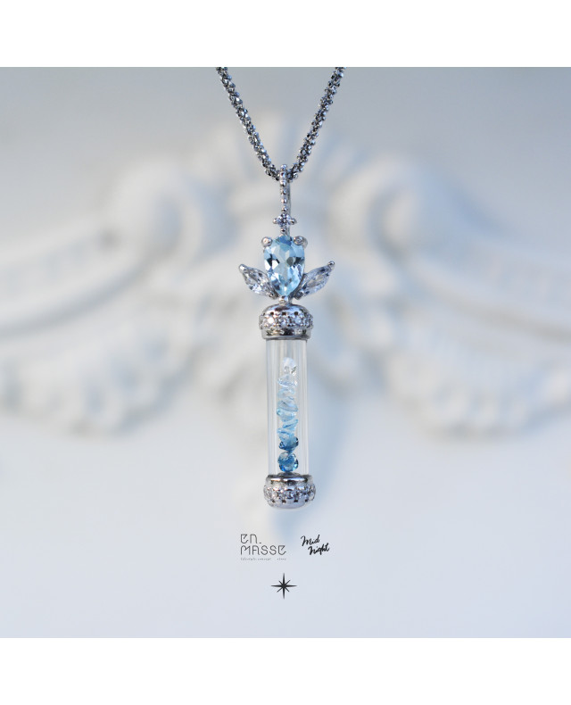 En Masse X Midnight Glass Magic Wand Necklace