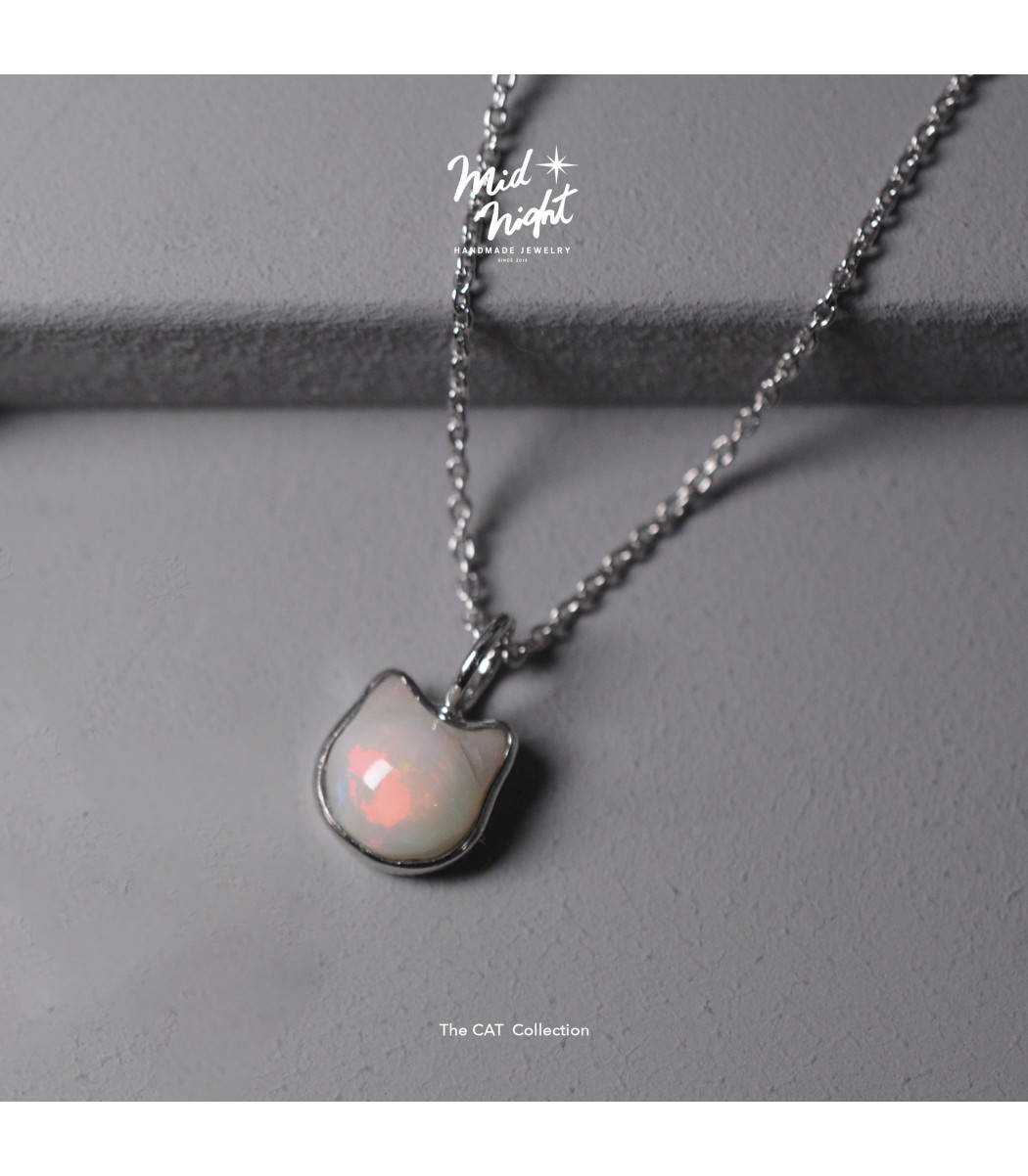 Limited Collection-Bezel Cat Opal Necklace