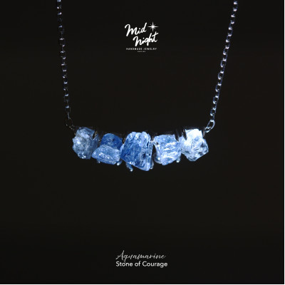 March Birthstone-Aquamarine Brave Shard Necklace