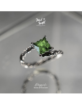 May Birthstone-Diopside Thorn Stamp Ring May Birthstone-Diopside Thorn Stamp Ring