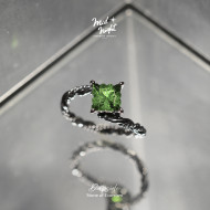 May Birthstone-Diopside Thorn Stamp Ring May Birthstone-Diopside Thorn Stamp Ring